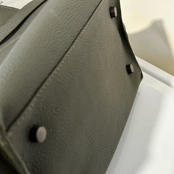 100% AUTHENTIC ETIENNE AIGNER LEATHER ADELINE LOGO TOTE SHOULDER BAG - Picture 7 of 11